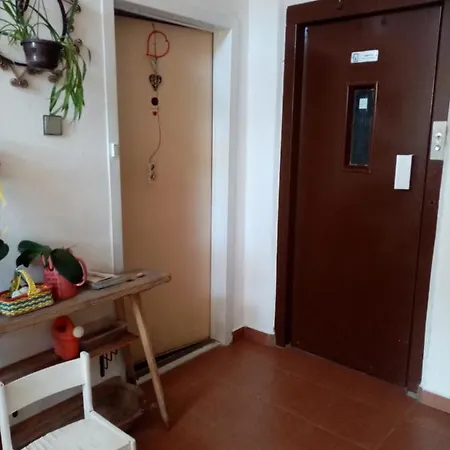 Pohodlná Bytovka Apartamento